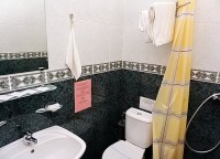   - Четырехместные