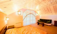   - Гостиничный комплекс «Русич»